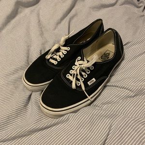 MEN’S VANS AUTHENTIC